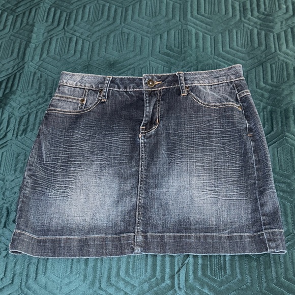 L.A. Blues Dark Wash Mini Skirt - Picture 1 of 5